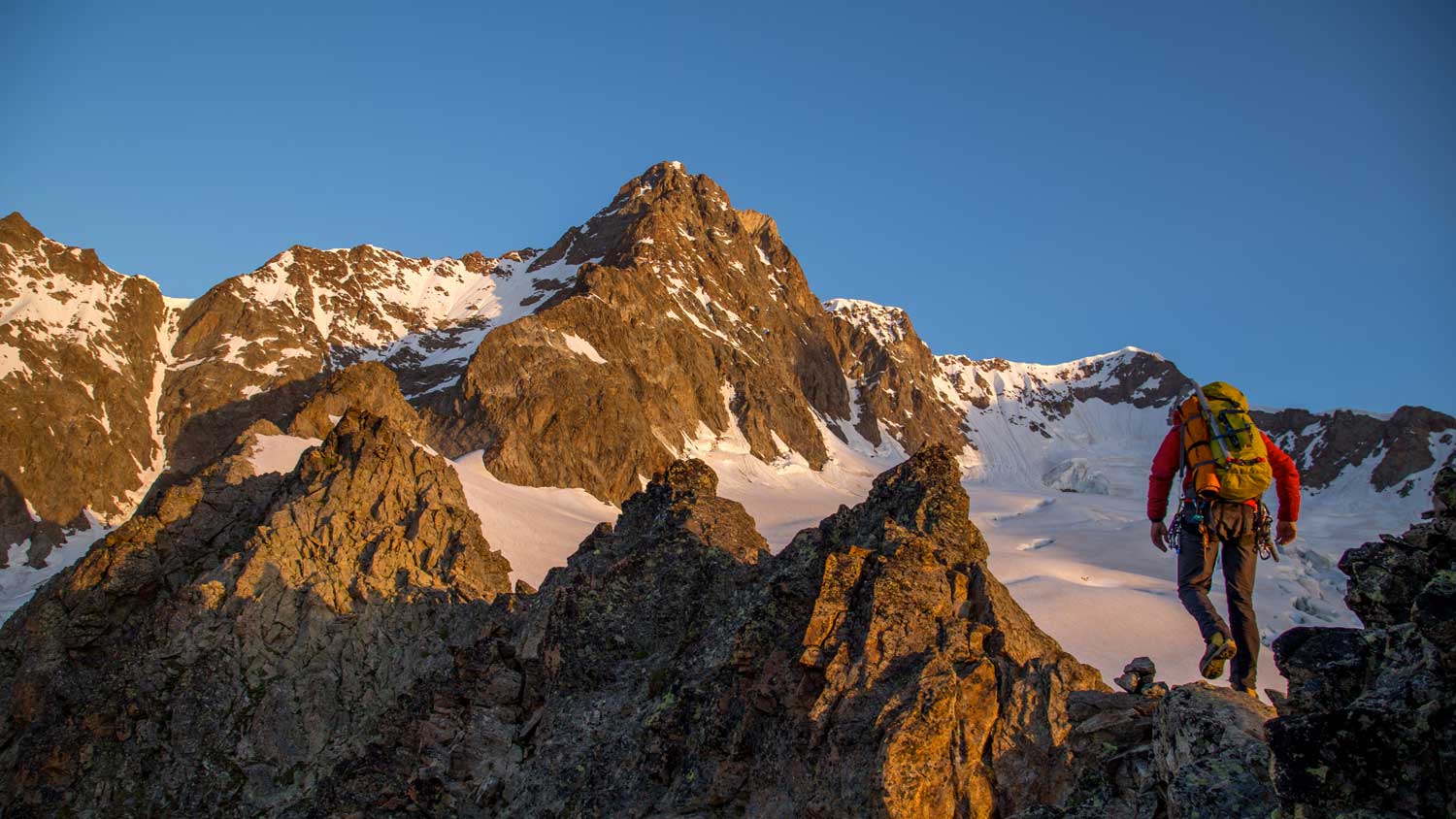 Alpinisme sur une arête