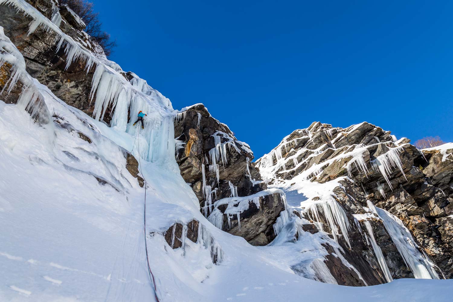 Cascade de glace et stalctites