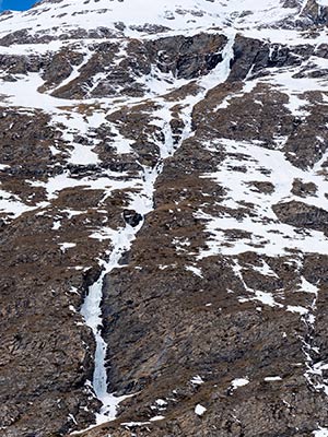 cascade de glace de Revernotte au dessus de Bessans, en Savoie